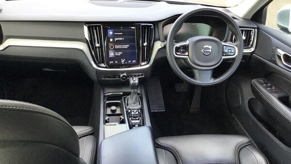 Used Volvo V60 2018 for sale - 76336188: Photo 5