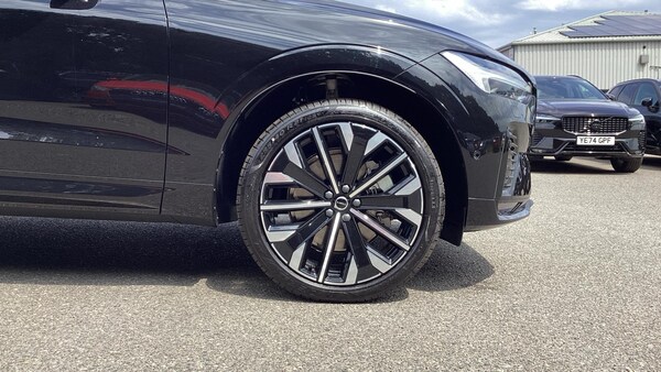 Used Volvo XC60 2025 for sale - 75139304: Photo 9