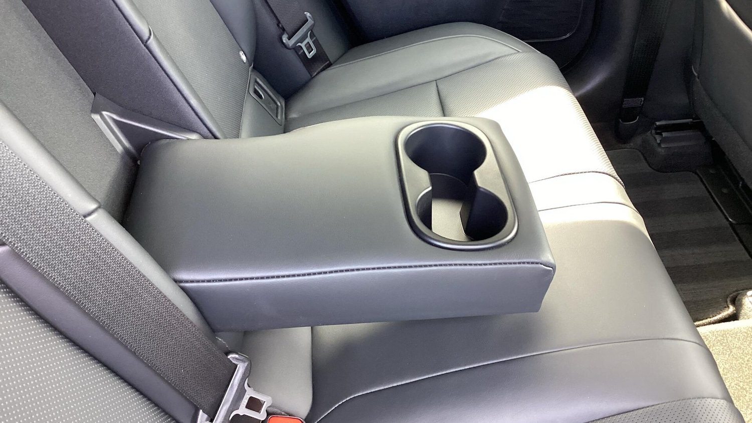 Used Lexus UX 2019 for sale - 77066540: Photo 31