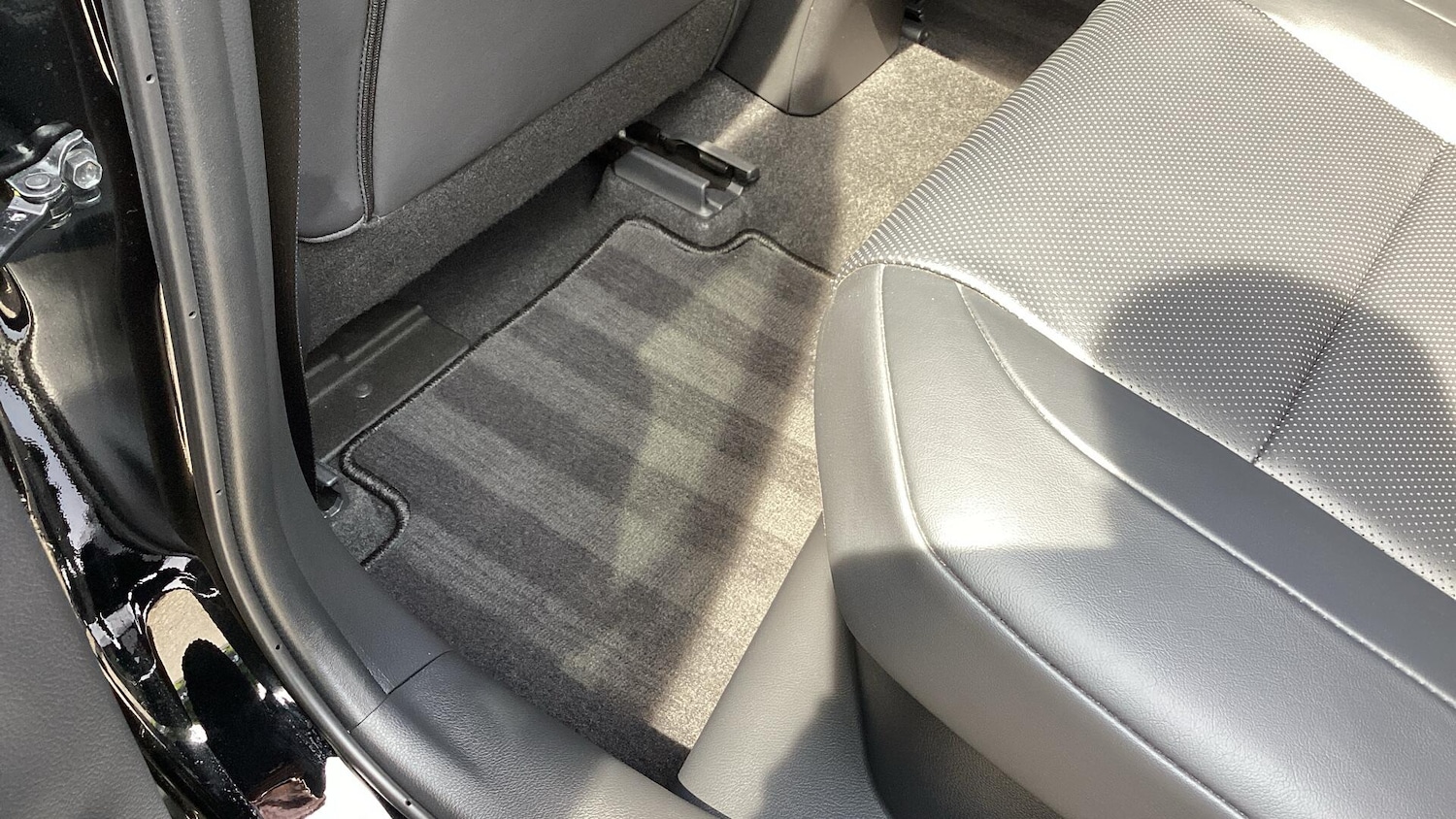 Used Lexus UX 2019 for sale - 77066540: Photo 37