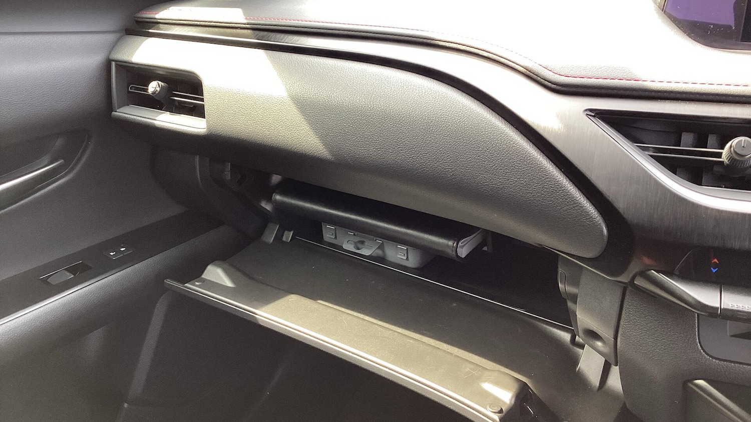 Used Lexus UX 2019 for sale - 77066540: Photo 47