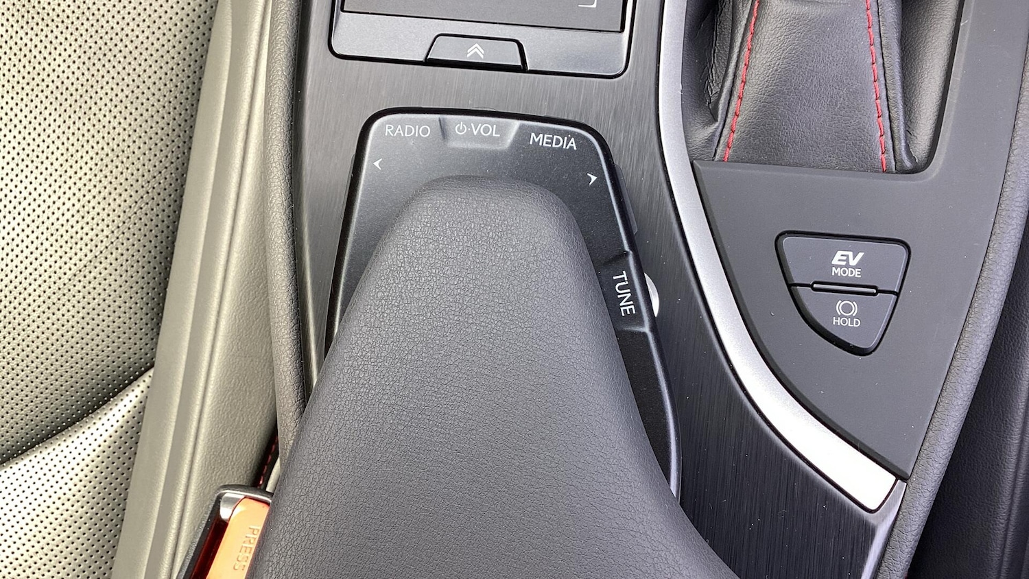 Used Lexus UX 2019 for sale - 77066540: Photo 51