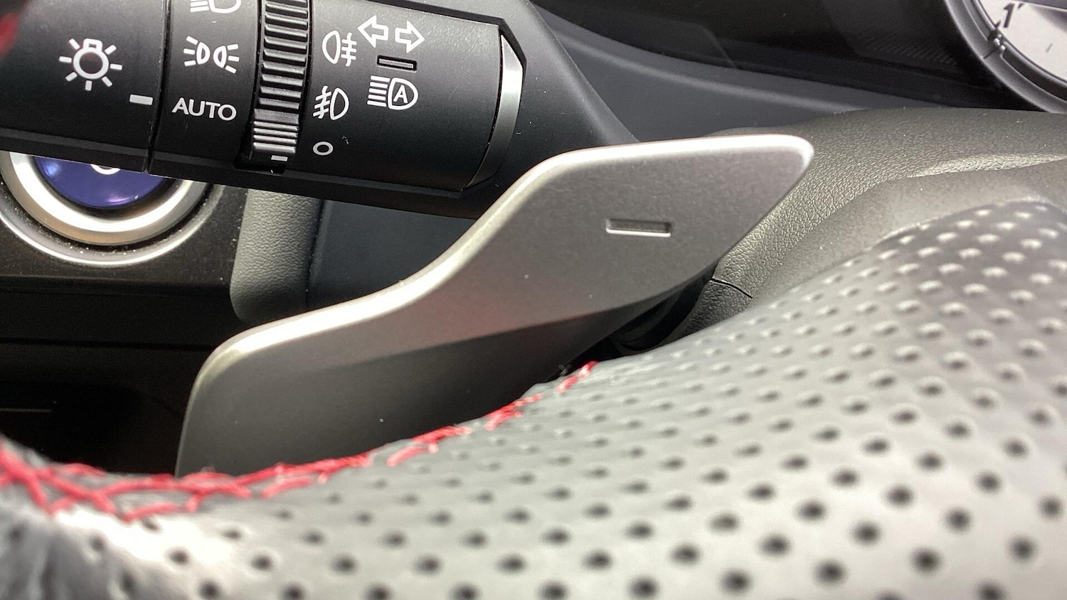 Used Lexus UX 2019 for sale - 77066540: Photo 56