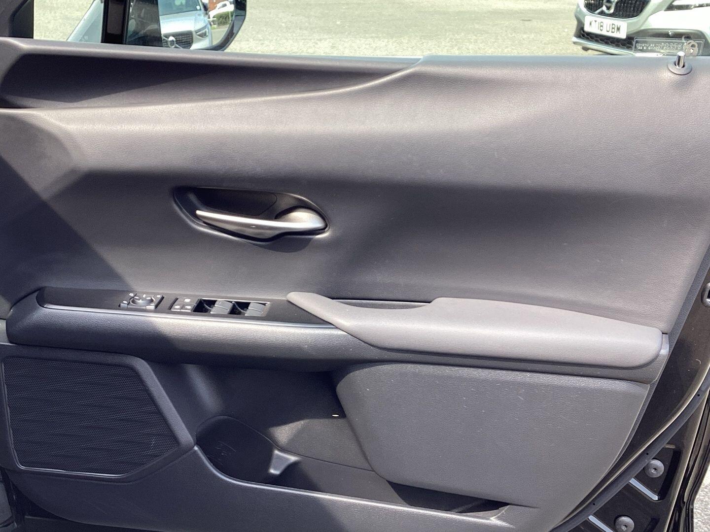 Used Lexus UX 2019 for sale - 77066540: Photo 85