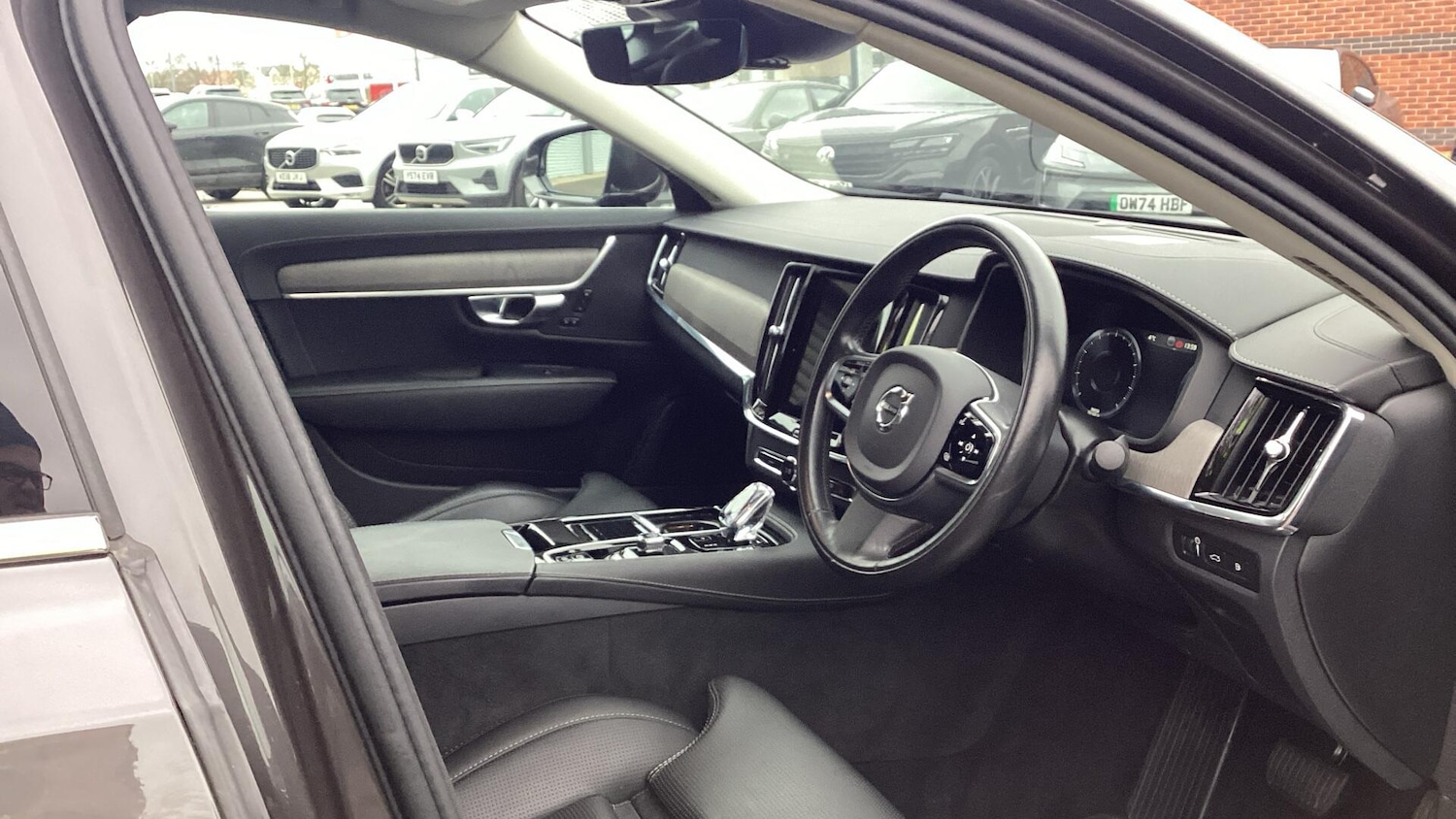 Used Volvo S90 2021 for sale - 77411862: Photo 4