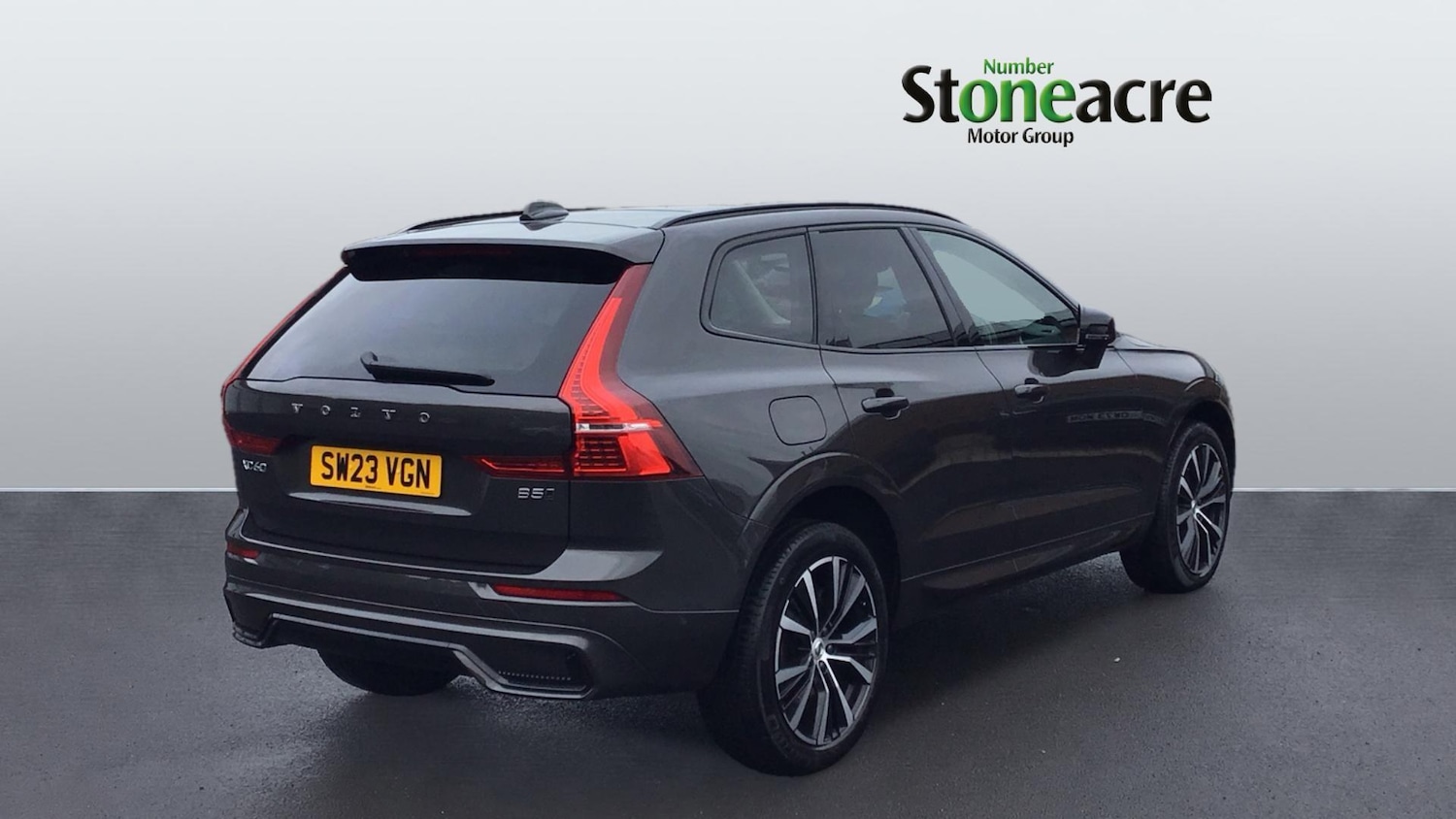 Used Volvo XC60 2023 for sale - 76485146: Photo 2