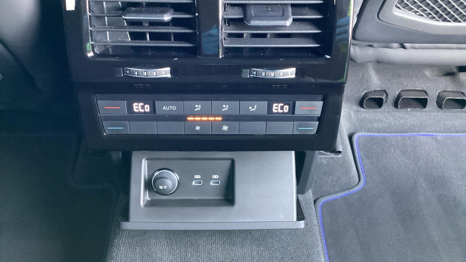 Used Volkswagen Touareg 2023 for sale - 77411034: Photo 38