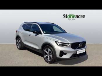 2024 (24) - Plus, B4 Mild hybrid, Petrol, Dark 5-Door