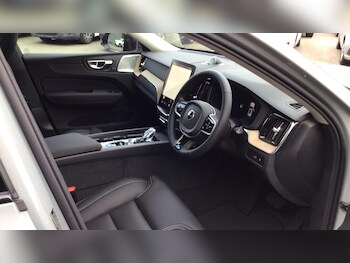 Used Volvo XC60 2025 for sale - 75928395: Photo