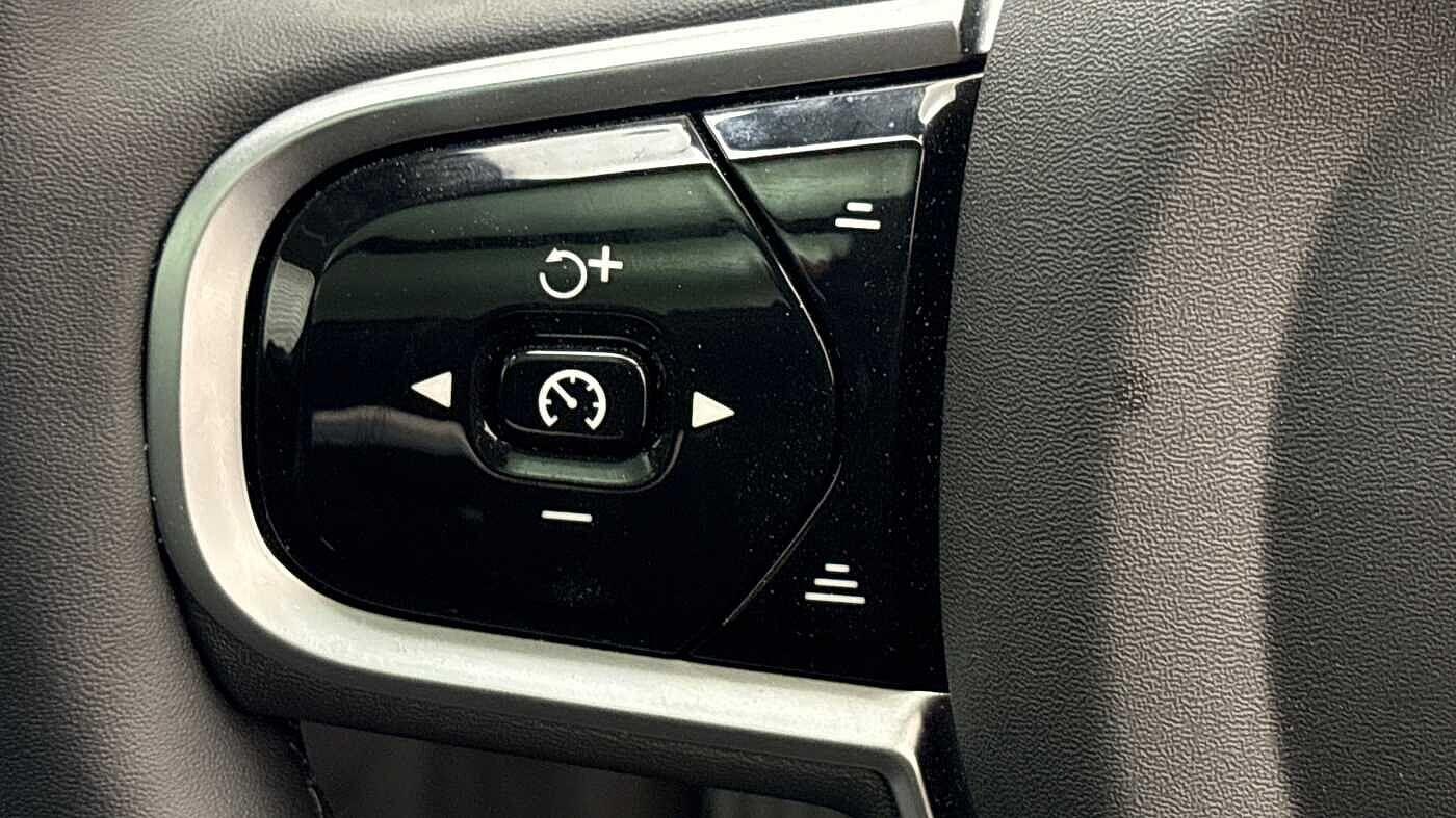 Used Volvo XC90 2025 for sale - 76964730: Photo 31