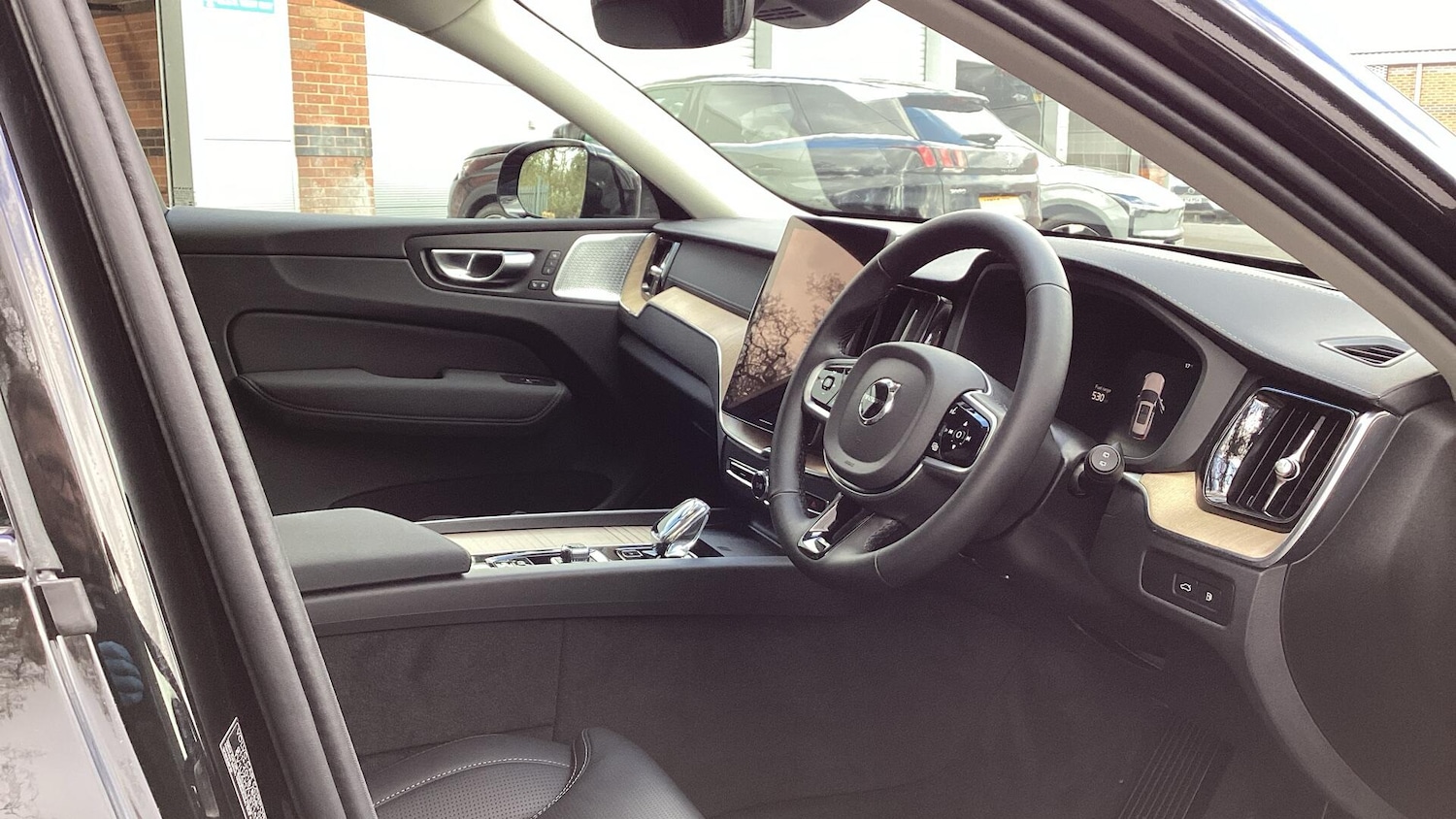 Used Volvo XC60 2026 for sale - 78100302: Photo 4