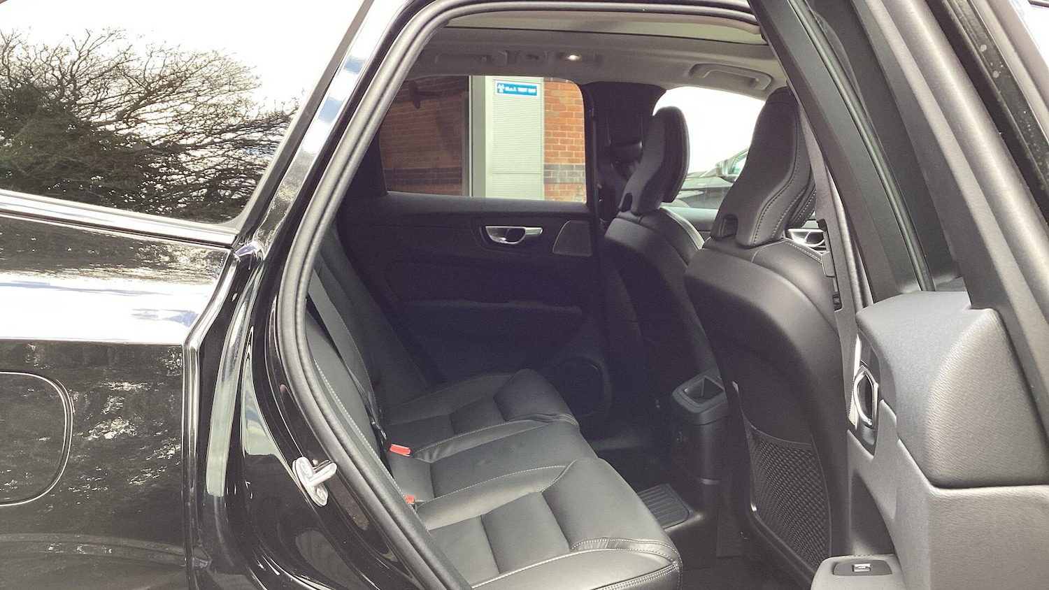 Used Volvo XC60 2026 for sale - 78100302: Photo 6