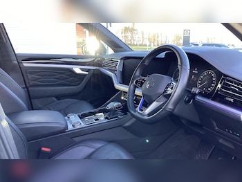 Used Volkswagen Touareg 2023 for sale - 78230782: Photo