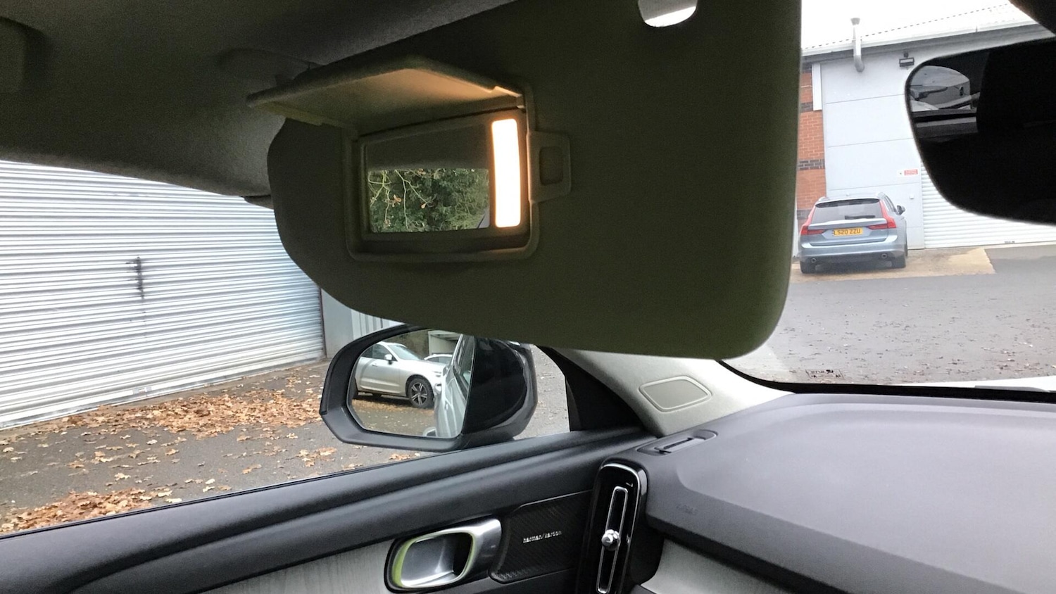 Used Volvo XC40 2025 for sale - 77101725: Photo 35