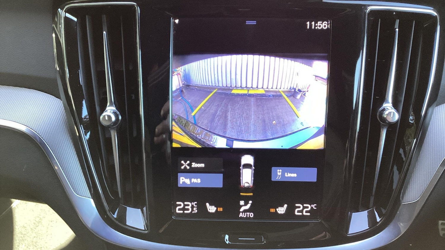 Used Volvo V60 for sale - 78115749: Photo 22