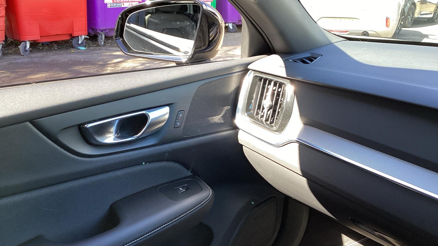 Used Volvo V60 for sale - 78115749: Photo 28