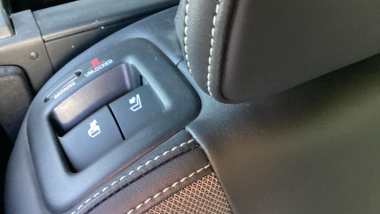 Used Volvo V60 for sale - 78115749: Photo 39