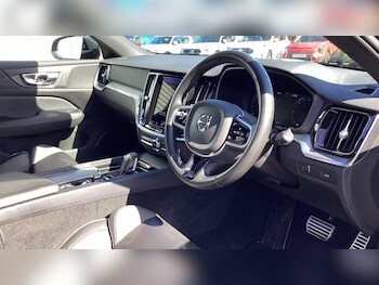 Used Volvo V60 2021 for sale - 78115749: Photo