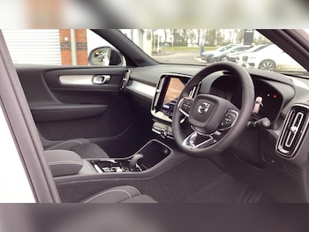 Used Volvo XC40 2026 for sale - 78636619: Photo