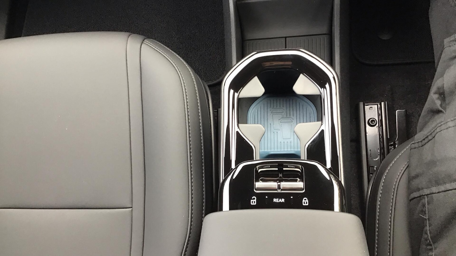 Used Volvo EX30 2025 for sale - 76735021: Photo 16