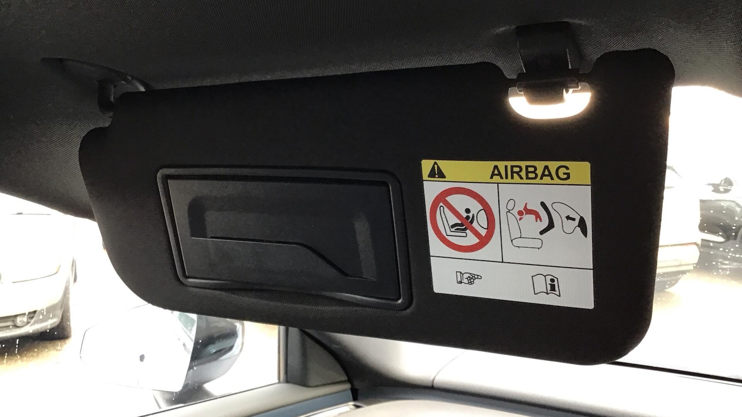 Used Volvo EX30 2025 for sale - 76735021: Photo 25