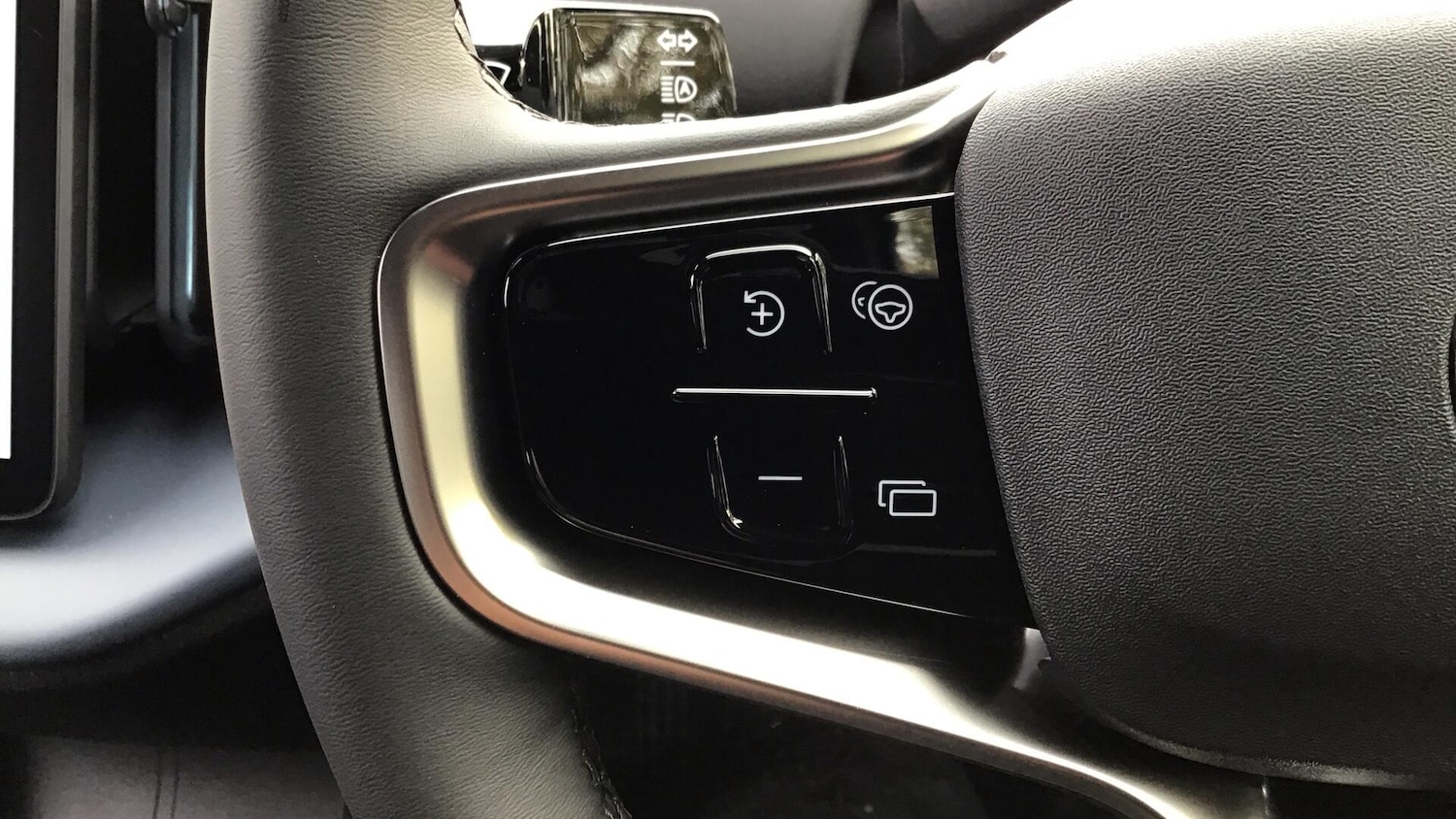 Used Volvo EX30 2025 for sale - 76735021: Photo 30