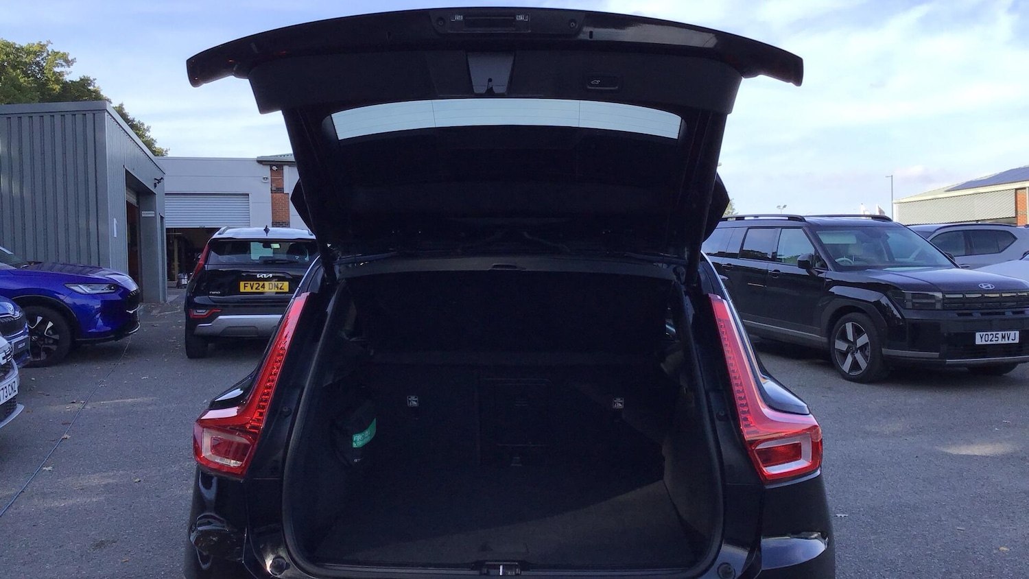 Used Volvo XC40 2022 for sale - 76597430: Photo 13