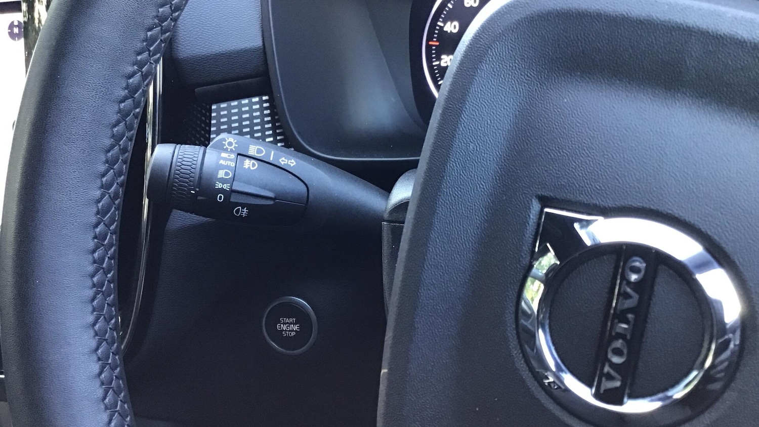 Used Volvo XC40 2022 for sale - 76597430: Photo 25