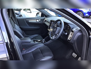 Used Volvo XC40 2022 for sale - 76597430: Photo