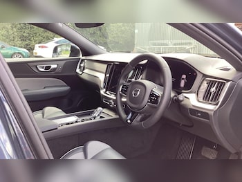 Used Volvo V60 2023 for sale - 75564013: Photo