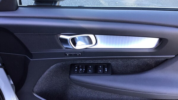 Used Volvo XC40 2025 for sale - 76214673: Photo 35