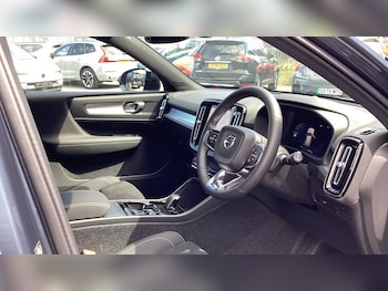 Used Volvo XC40 2026 for sale - 79062322: Photo
