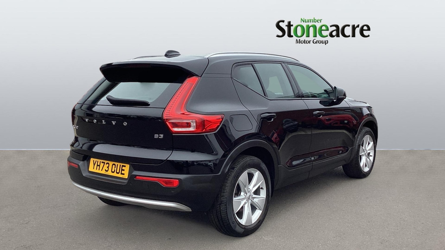 Used Volvo XC40 2023 for sale - 77657705: Photo 2