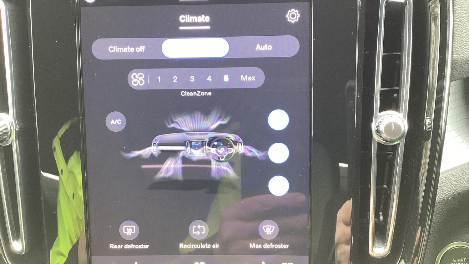 Used Volvo XC40 2023 for sale - 77657705: Photo 21