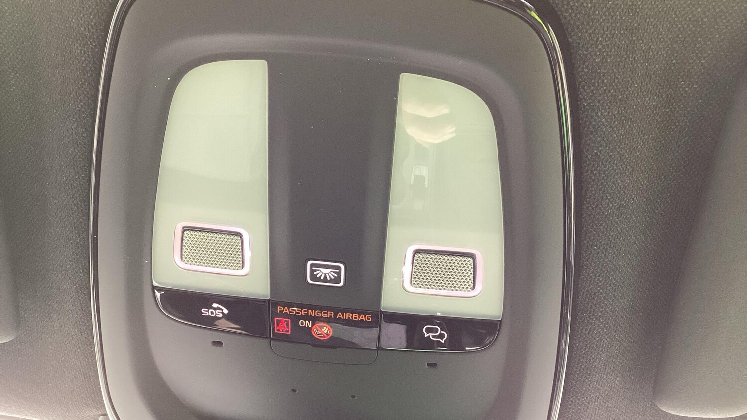 Used Volvo XC40 2023 for sale - 77657705: Photo 29