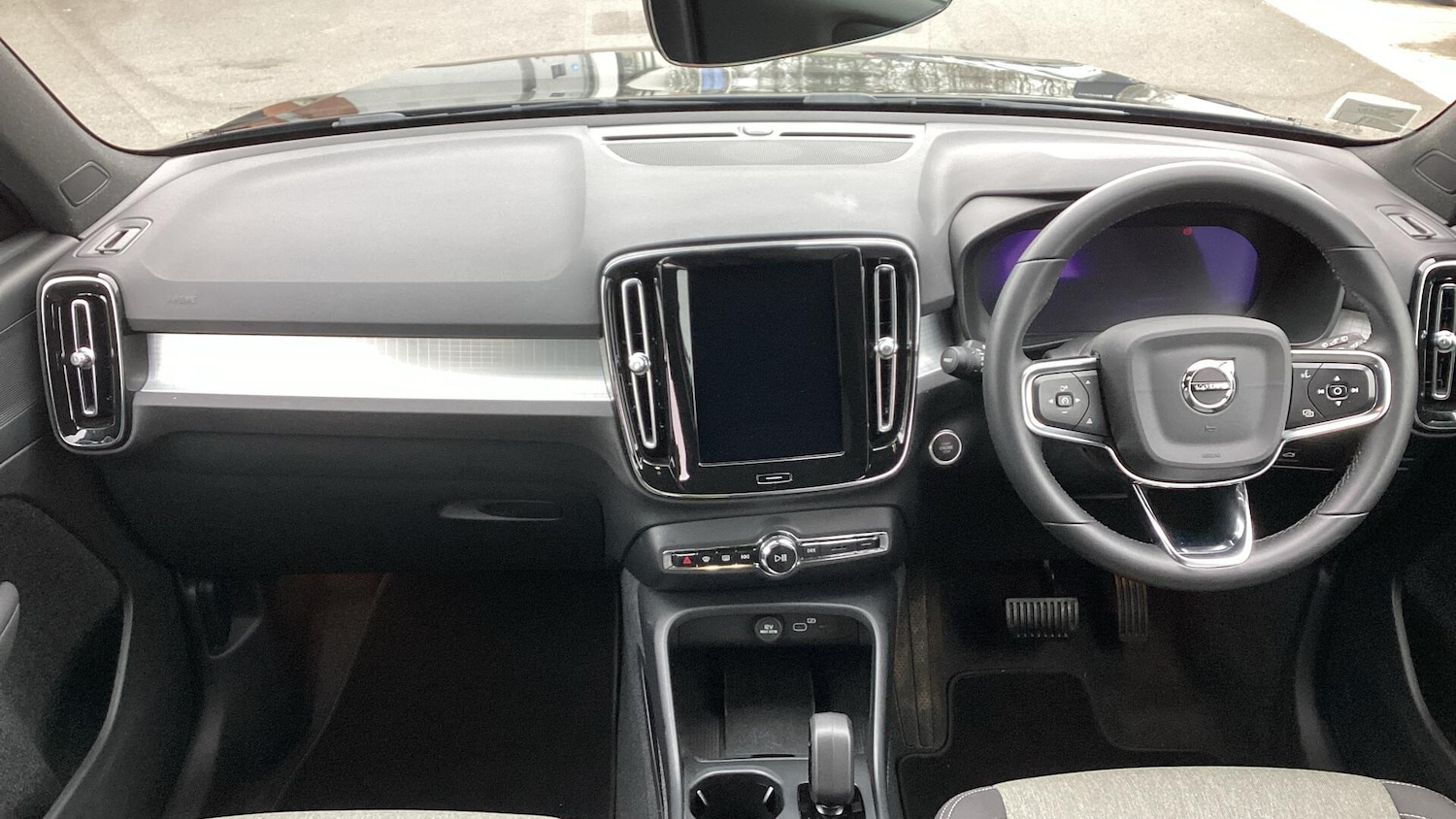 Used Volvo XC40 2023 for sale - 77657705: Photo 5