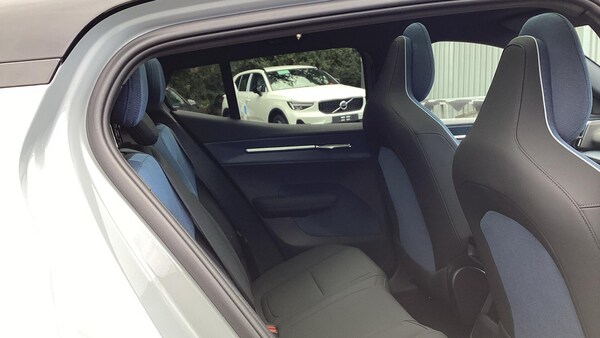 Used Volvo EX30 2025 for sale - 76247959: Photo 6