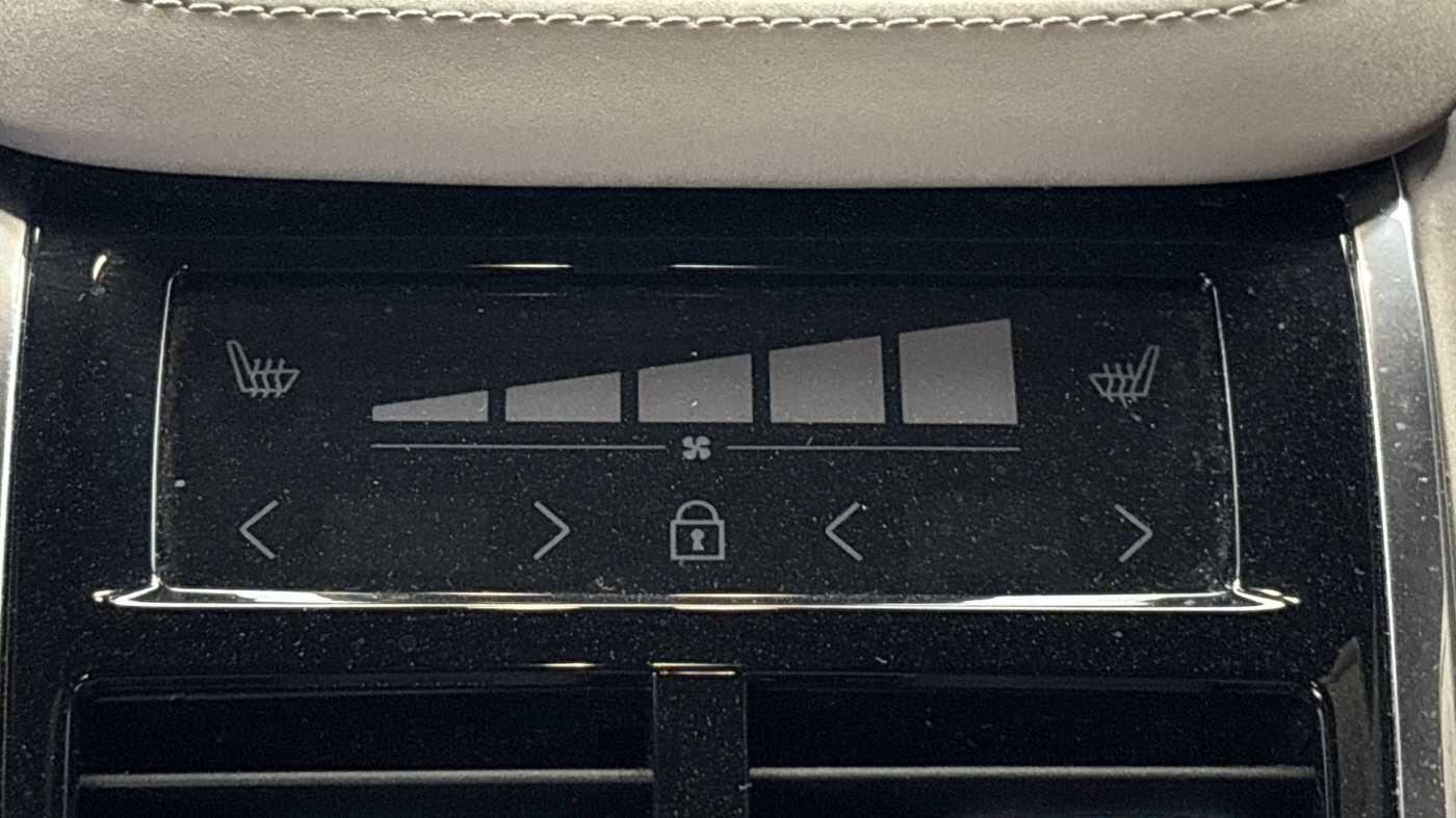 Used Volvo XC90 2025 for sale - 76596970: Photo 17