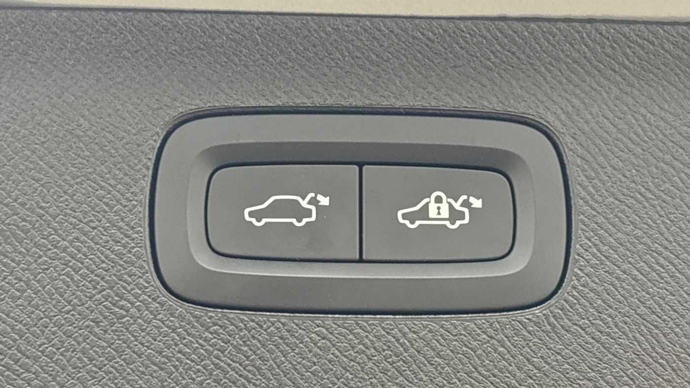 Used Volvo XC90 2025 for sale - 76596970: Photo 18