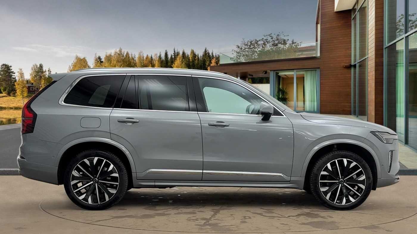 Used Volvo XC90 2025 for sale - 76596970: Photo 2