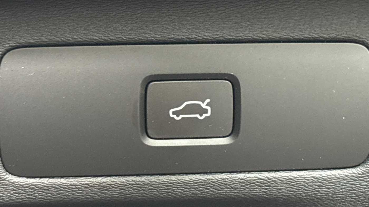 Used Volvo XC90 2025 for sale - 76596970: Photo 29