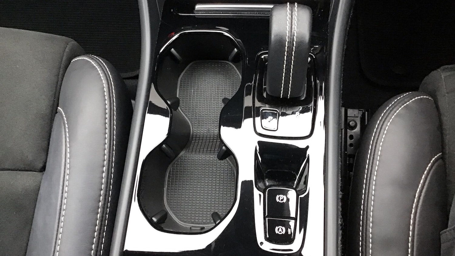 Used Volvo XC40 2022 for sale - 77090793: Photo 15