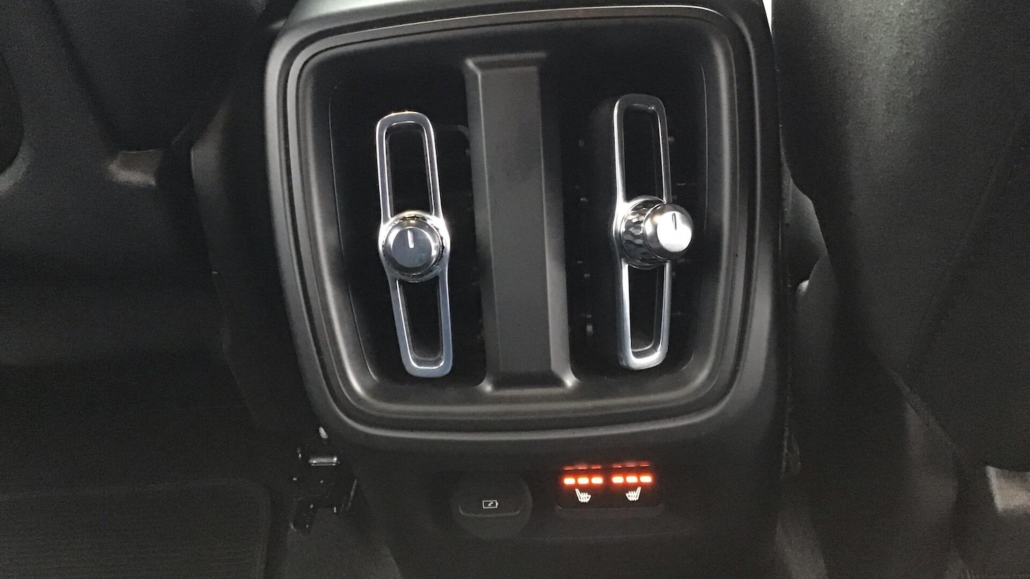 Used Volvo XC40 2022 for sale - 77090793: Photo 37