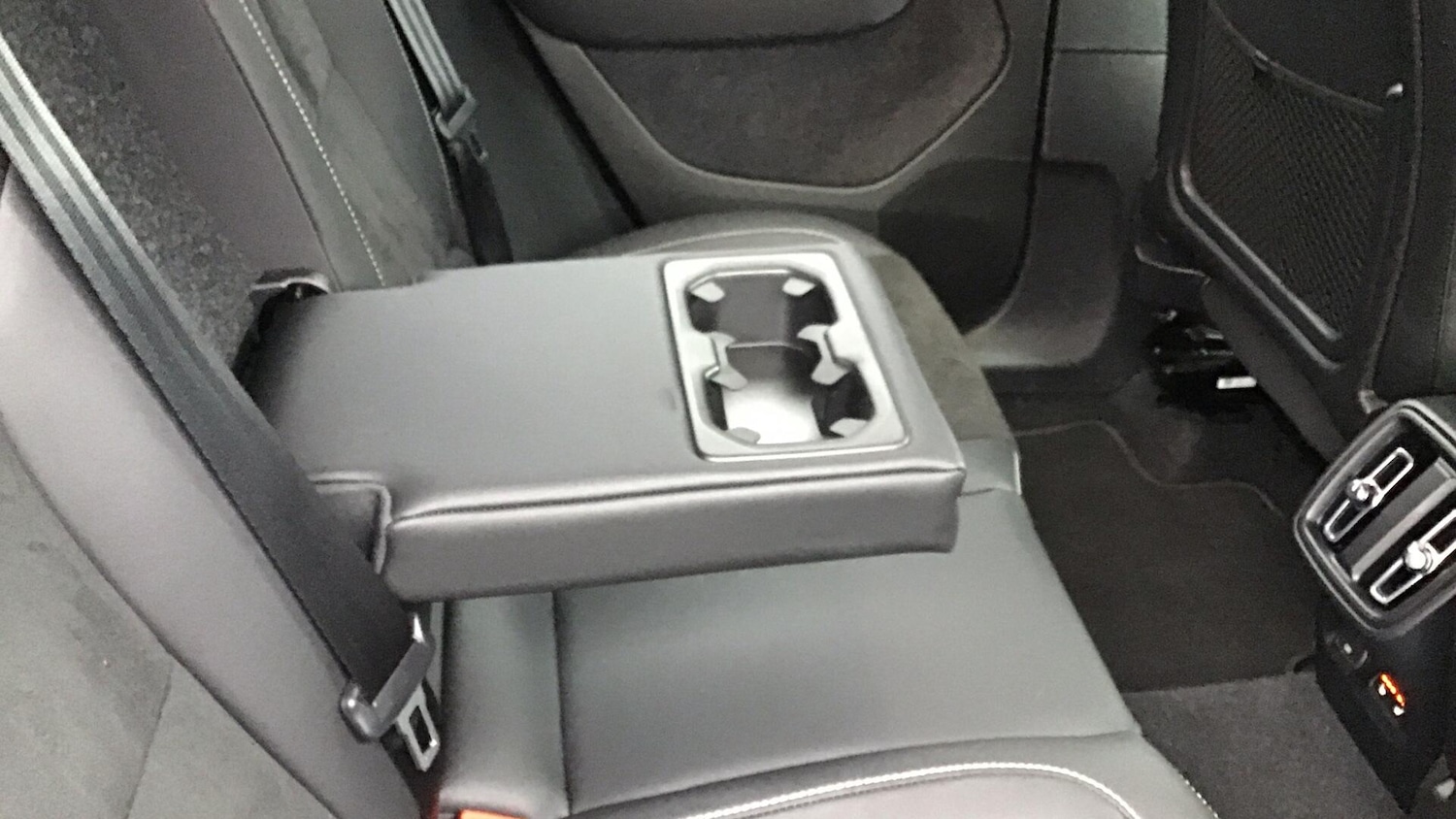 Used Volvo XC40 2022 for sale - 77090793: Photo 38