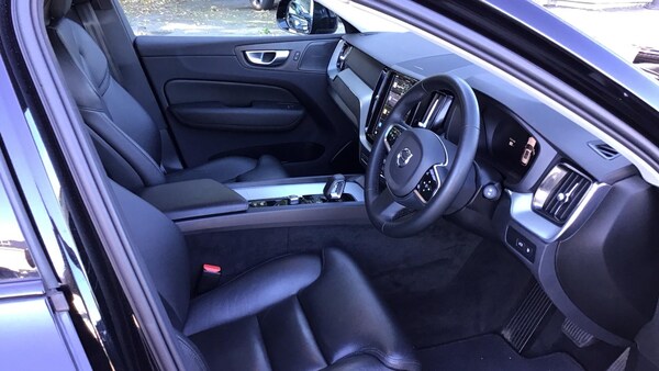 Used Volvo XC60 2023 for sale - 76214385: Photo 4