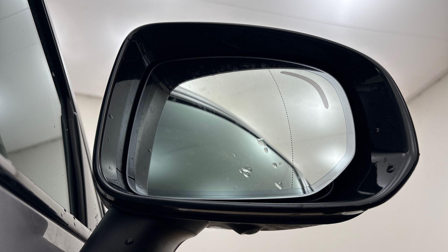 Used Volvo XC60 2025 for sale - 78148301: Photo 75