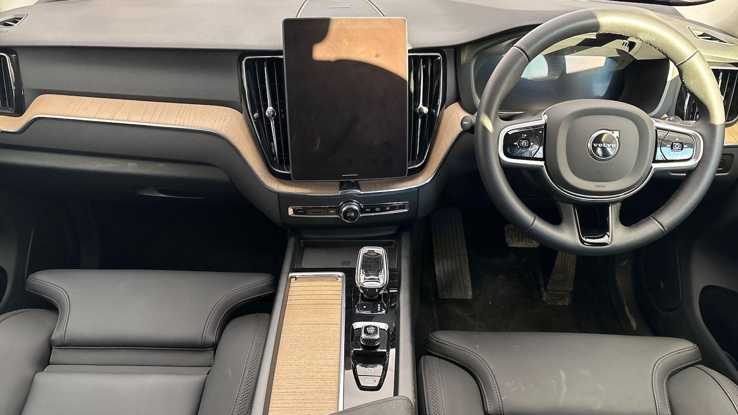 Used Volvo XC60 2025 for sale - 78148301: Photo 81