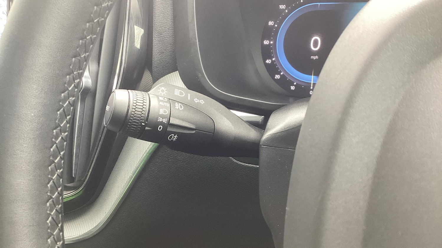 Used Volvo XC60 2023 for sale - 76306386: Photo 26