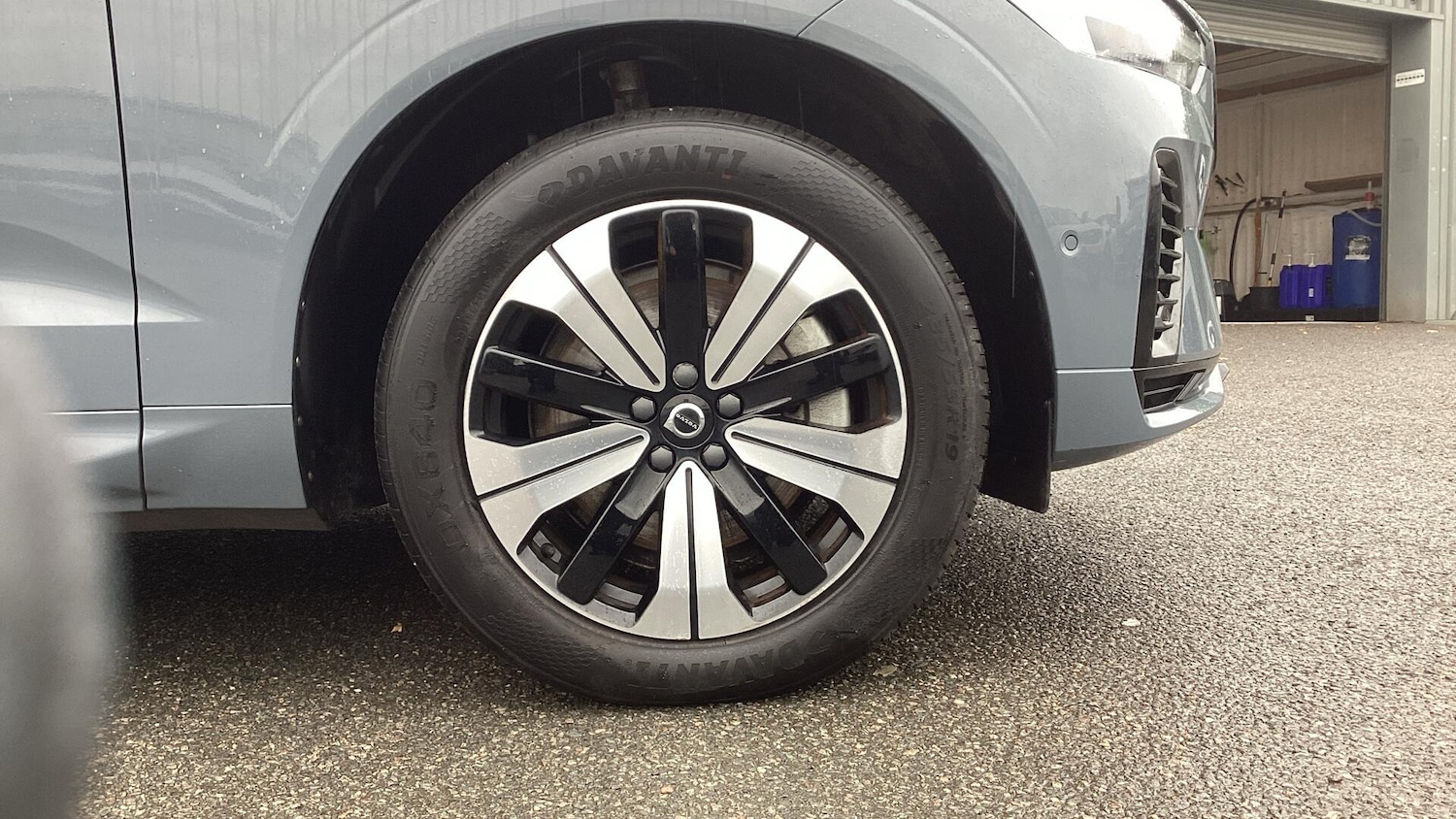 Used Volvo XC60 2023 for sale - 76306386: Photo 9