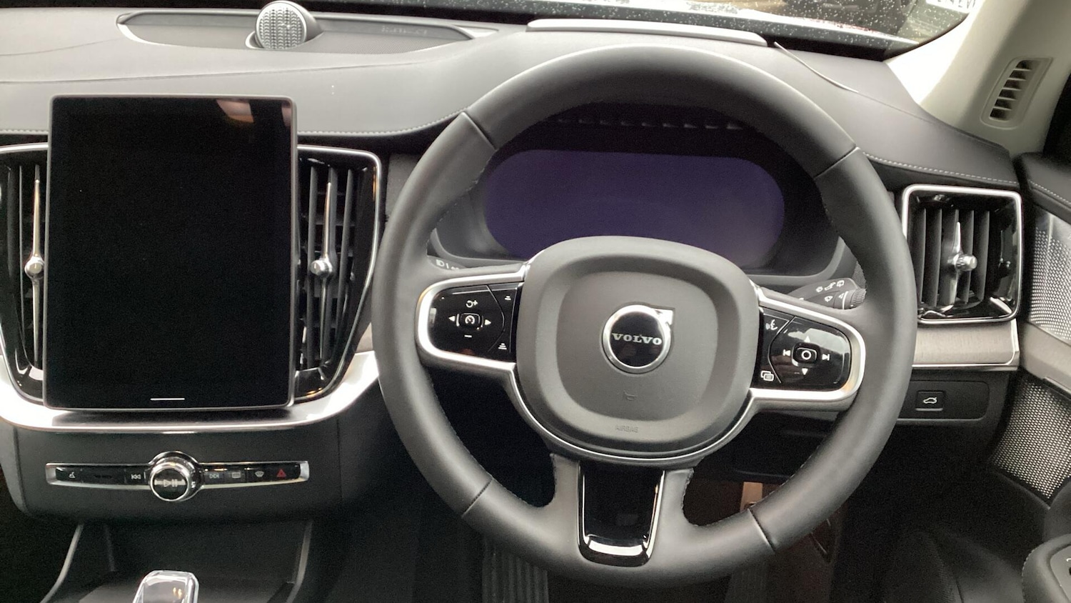 Used Volvo XC90 2025 for sale - 77190898: Photo 10